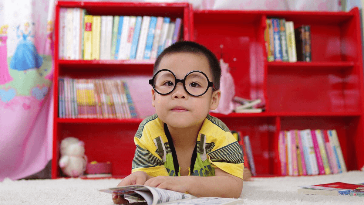 What Are Leveled Chinese Readers — and Why They Beat Flashcards